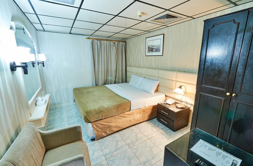West Hotel Дубай Экстерьер фото
